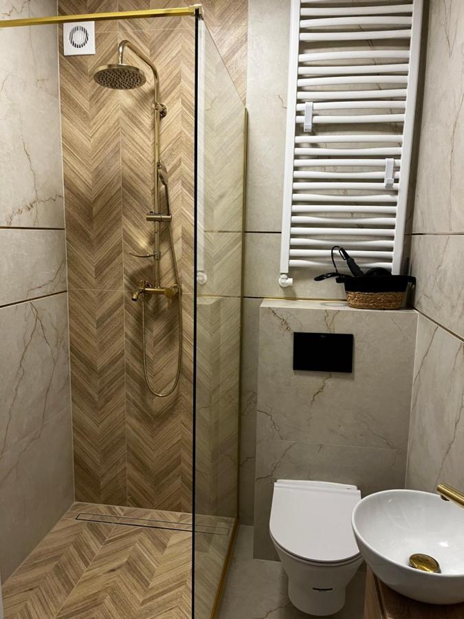Ohmyhome - Plac Pieciu Rogow - Centrum Warsaw Exterior photo